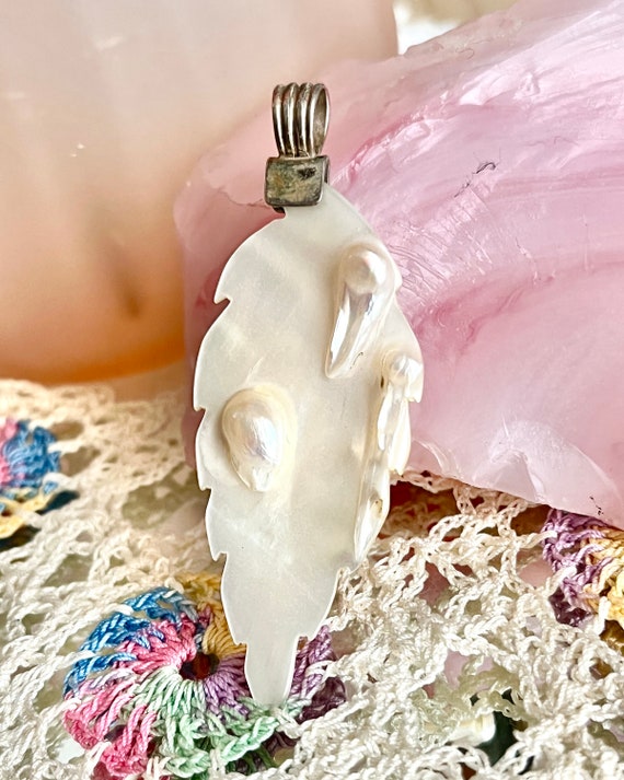 Pearl Blister Pendant, Carved Shell Abalone, Arti… - image 1