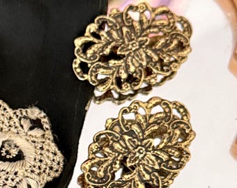 vintage dress clips Art Deco Lady Maiden 1930's  Antiques by Anna 125 x 30mm / 4.92 x 1.18(L*W) Package Content Filigree Dress Clips: Ornate Gold