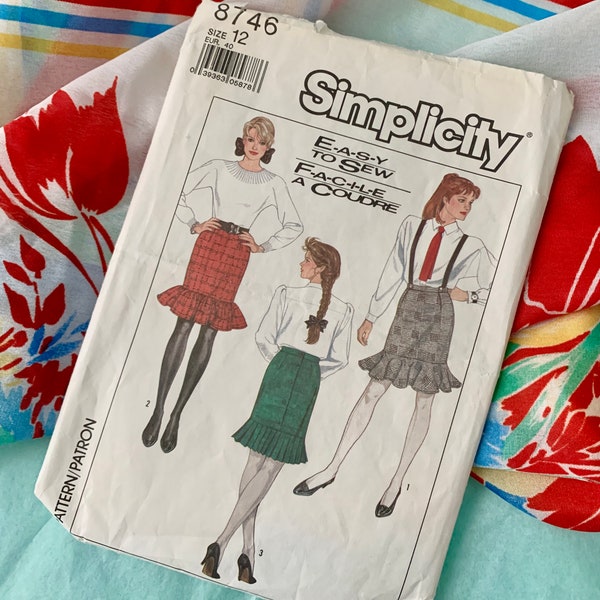 Vintage Sewing Pattern, Trumpet Skirt, Straight Skirt, High Waist, Complete with Instructions, Simplicity