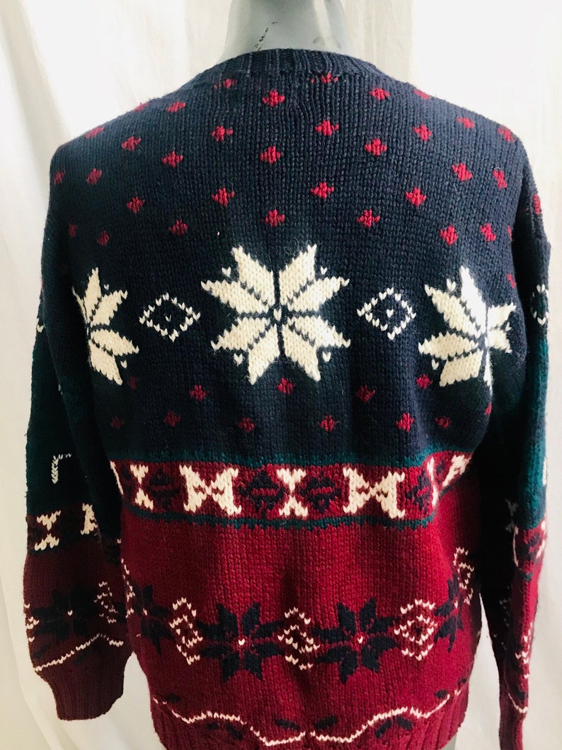 Wool Pull Over, Ski Sweater, Snowflake Design, Lord and Taylor, Chunky Knit, Vintage Excellent, Fits M-L image 2