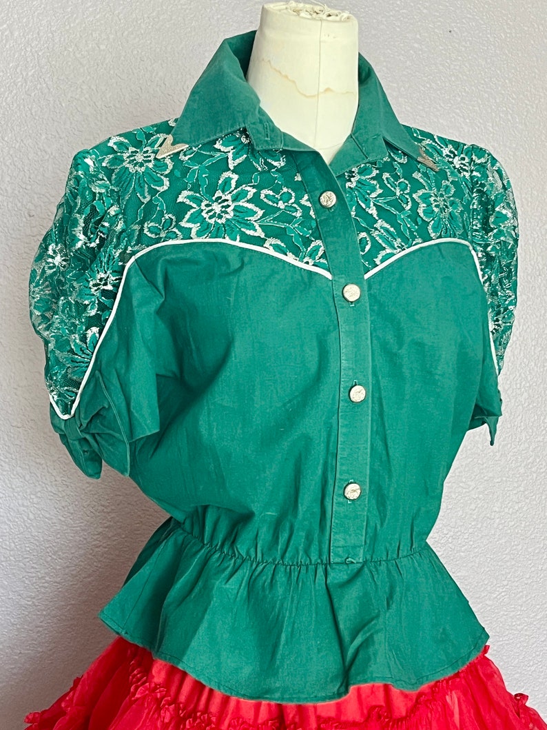 Vintage Western Top Blouse, Metal Collar Tips, Metallic Lace, Cut Out Lace, Peplum, Cowgirl Chic, 70s 80s image 7