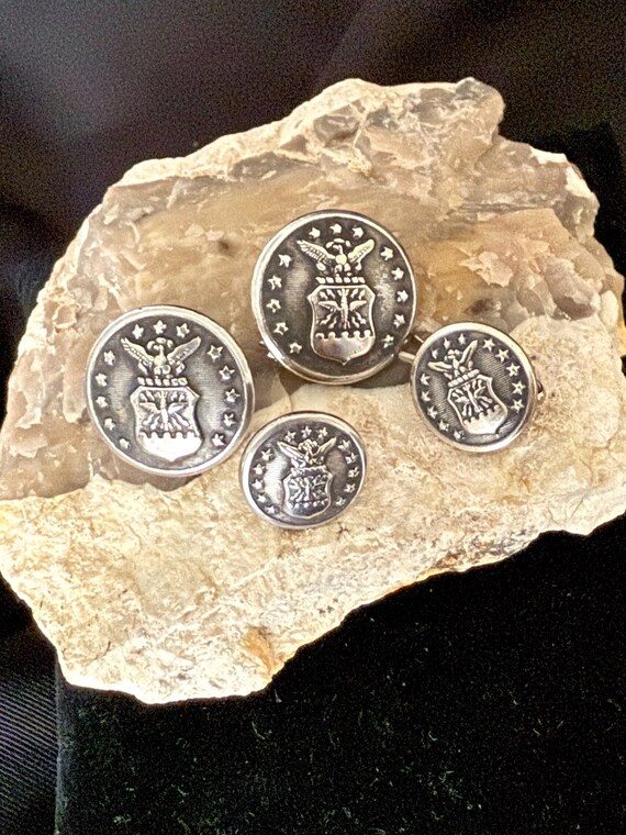 1940年代のヴィンテージミリタリーイーグルボタン - シルバー合金製