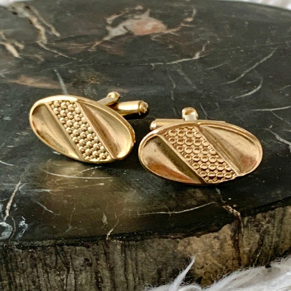 Mod Abstract Cuff Links, Textured Gold Tone, Oval… - image 3