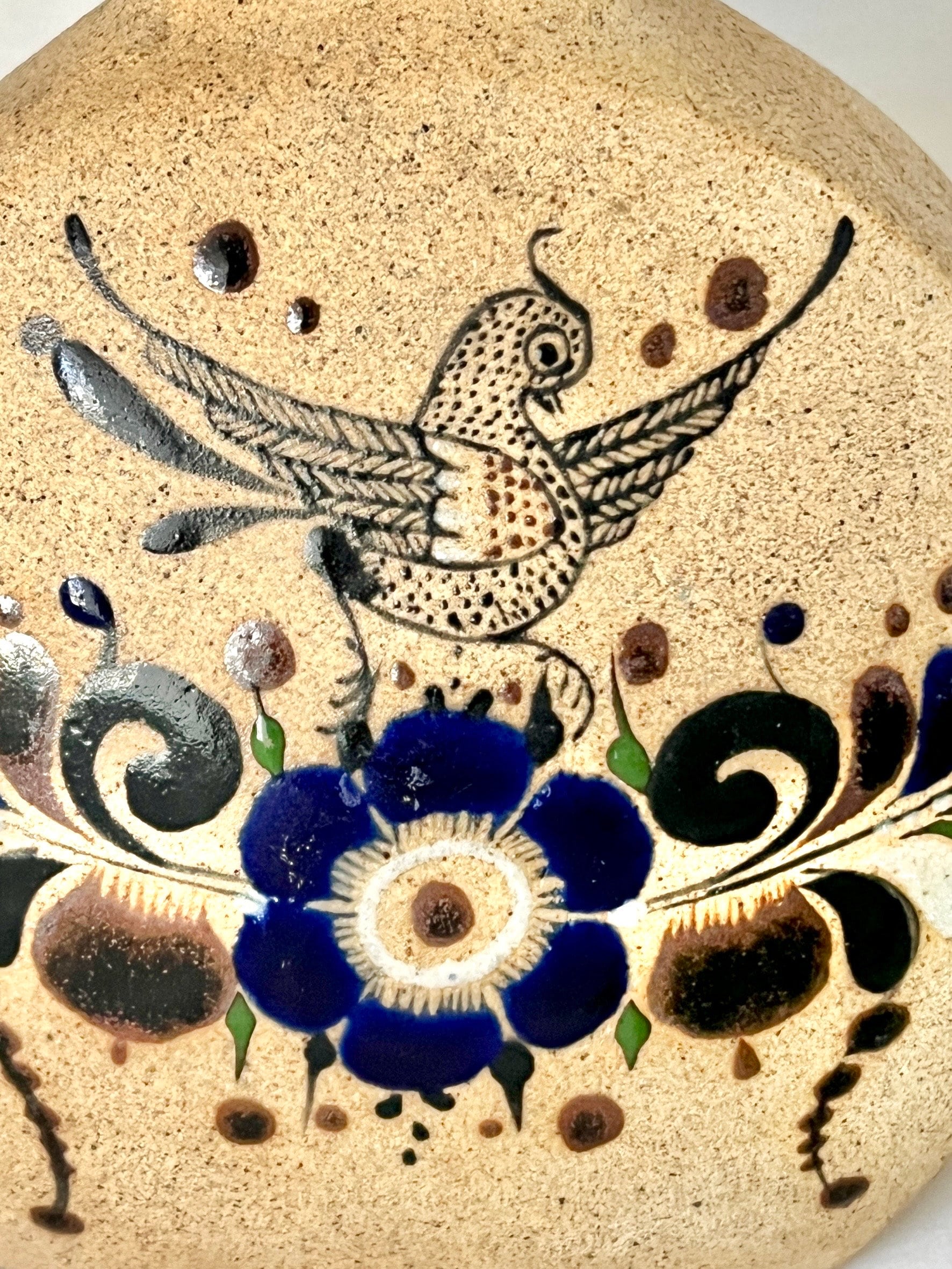 メキシコ陶器の花瓶、鳩、蝶、手描き、メキシコ、サイン入り