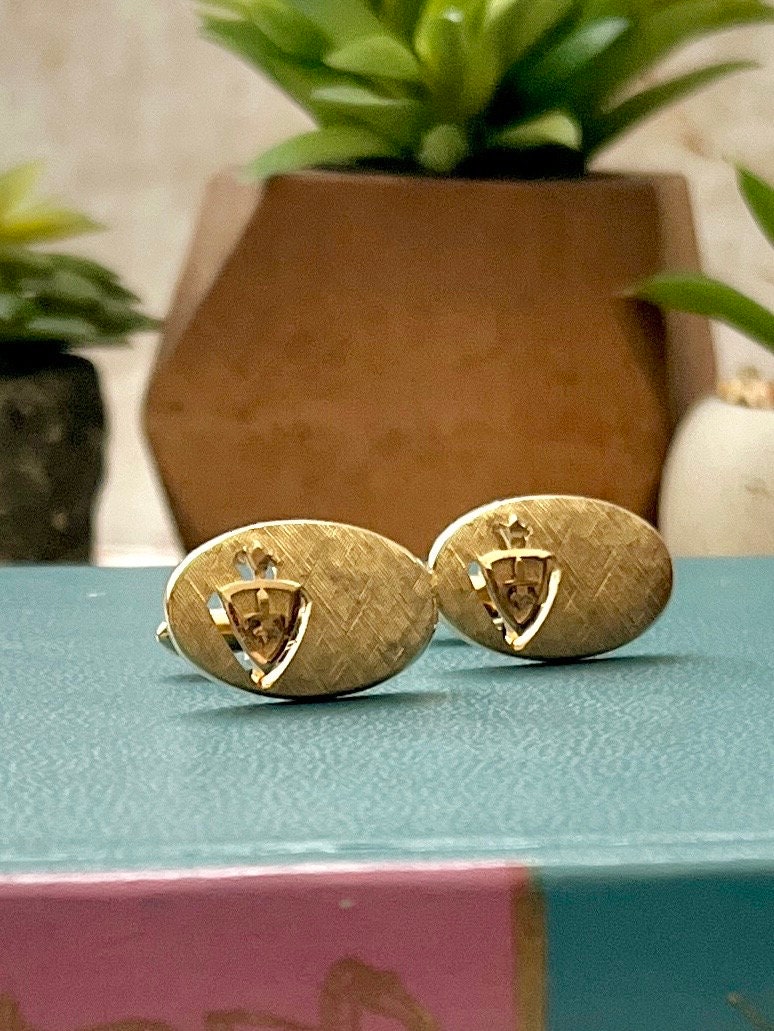 Boutons De Manchette Vintage SWANK - Motif Fleur De Lis Sur Fond Noir - Ton Or - Pour Homme