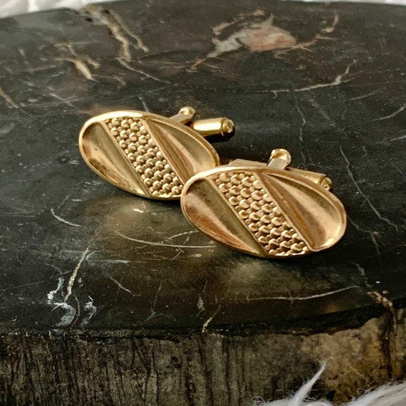 Mod Abstract Cuff Links, Textured Gold Tone, Oval… - image 1