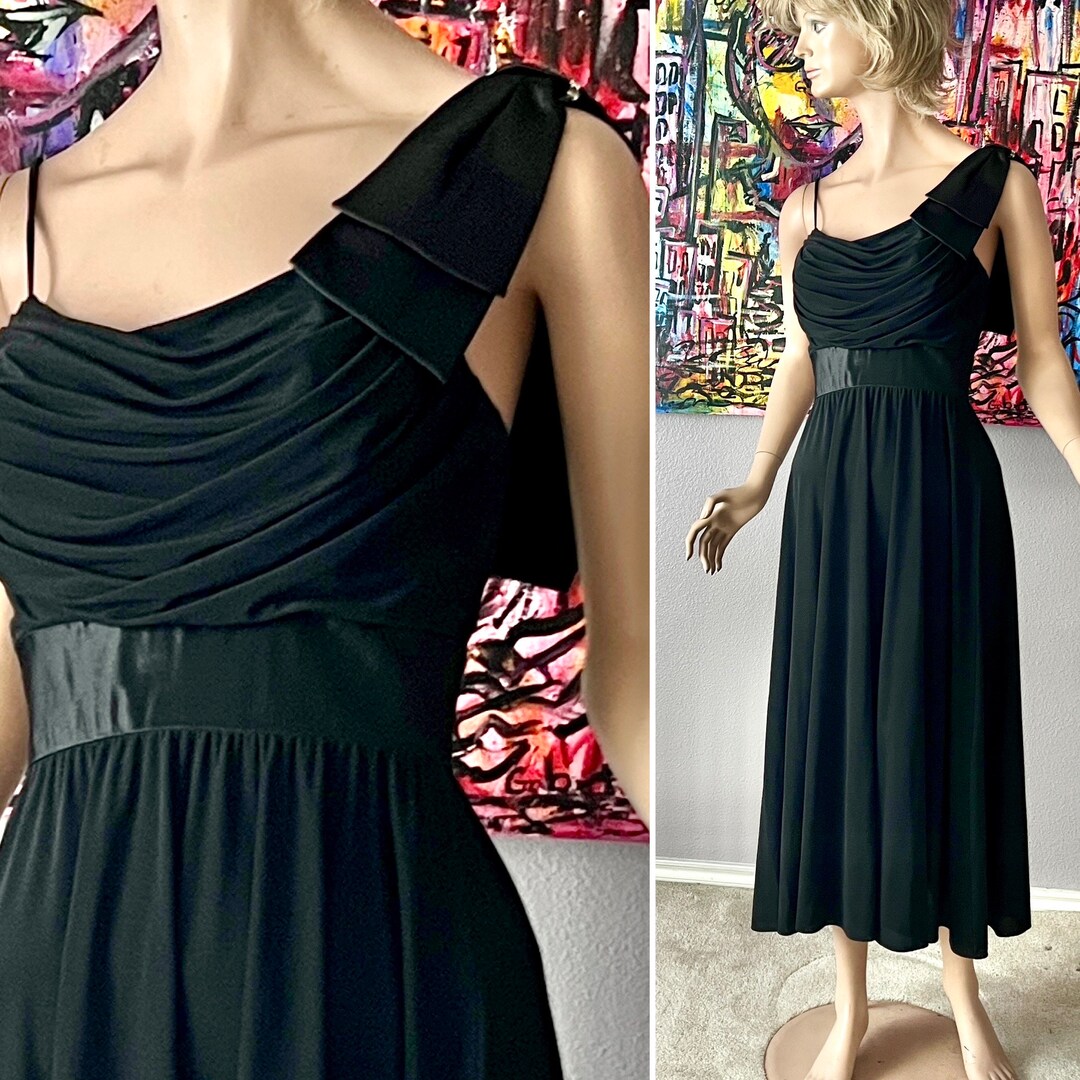 estella dress Patagonia Fleetwith Dress - Farbe:Black 25_under_dress_sale
