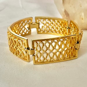 Vintage Bracelet, Cut Out Design, Stylized Links, Gold Tone Filigree, Classic Style