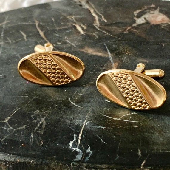 Mod Abstract Cuff Links, Textured Gold Tone, Oval… - image 6