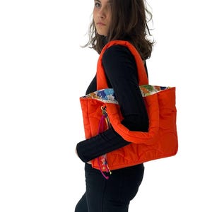handgefertigte Kugeltasche, Einkaufstasche, bauschige gesteppte Tasche, gepolsterte Handtasche, Reisetasche, Geschenk für sie, Frauenumhängetasche