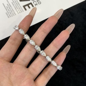 19 CT Pear Cut Moissanite Tennis Bracelet – 925 Sterling Silver, Sparkling Diamond Alternative – Luxury Gift for Her, Bridal Jewelry.