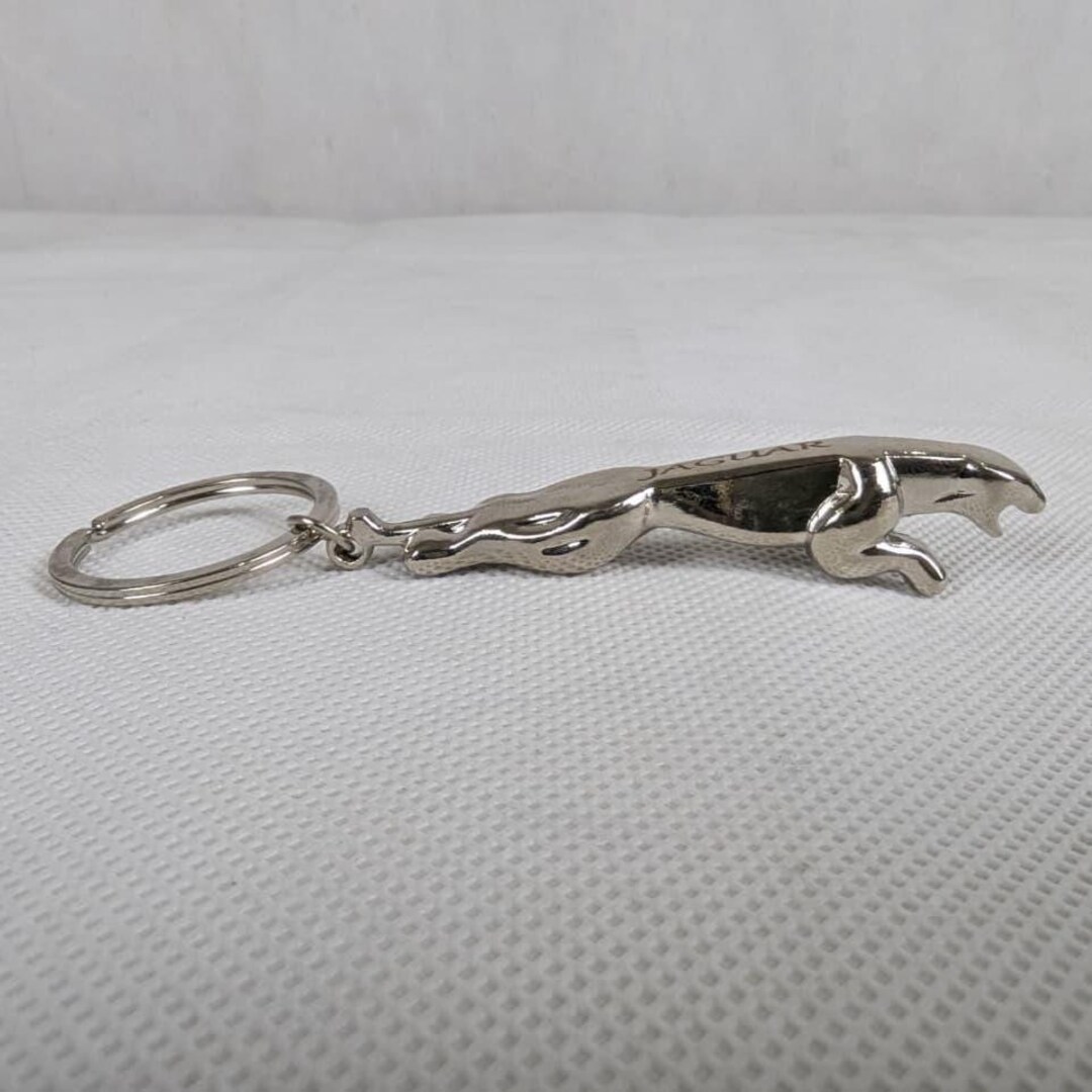 Silver Jaguar Keychain: Luxury Car Keyring - Gift for Enthusiasts - Etsy