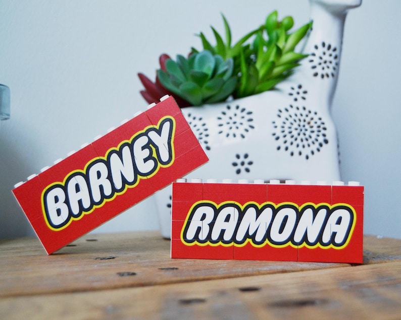 Original LEGO Brick custom printed with any name. image 2