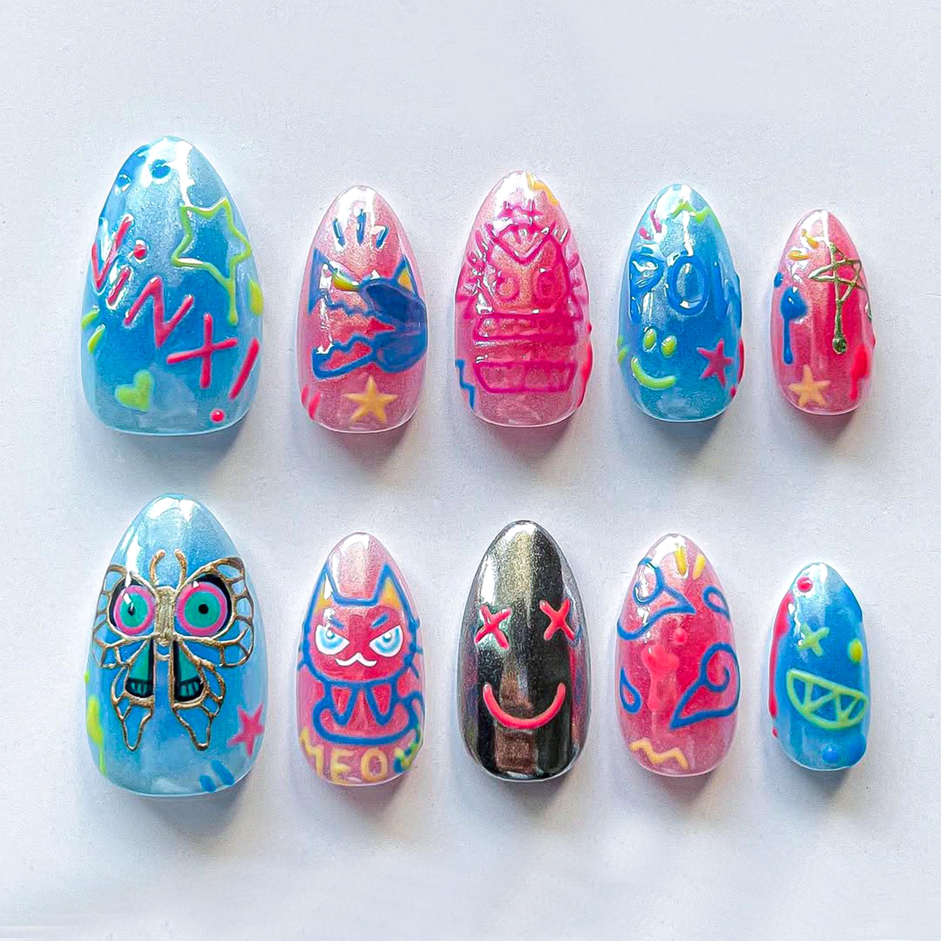 League of Legends Jinx Nail Art, Pink & Blue Graffiti Nails, Custom Pop Art Ombre Nails, Jinx Graffiti Nail Art, Jinx nails, Blue pink nails