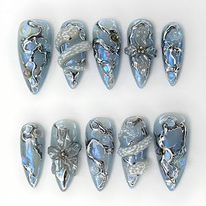 Silver Chrome Snake Press On Nails, 3D Jelly Nail Art , Metallic Ice Blue Nails, Jelly Holographic Chrome Nails, Edgy Gothic Nails
