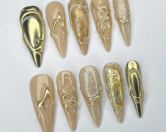 Milky White Gold Flower Nails, Luxury Press On Nails, Hand Made Elegant Gold Press Ons, Acrylic Nails, Wedding Nails, Bridal Press On Nails