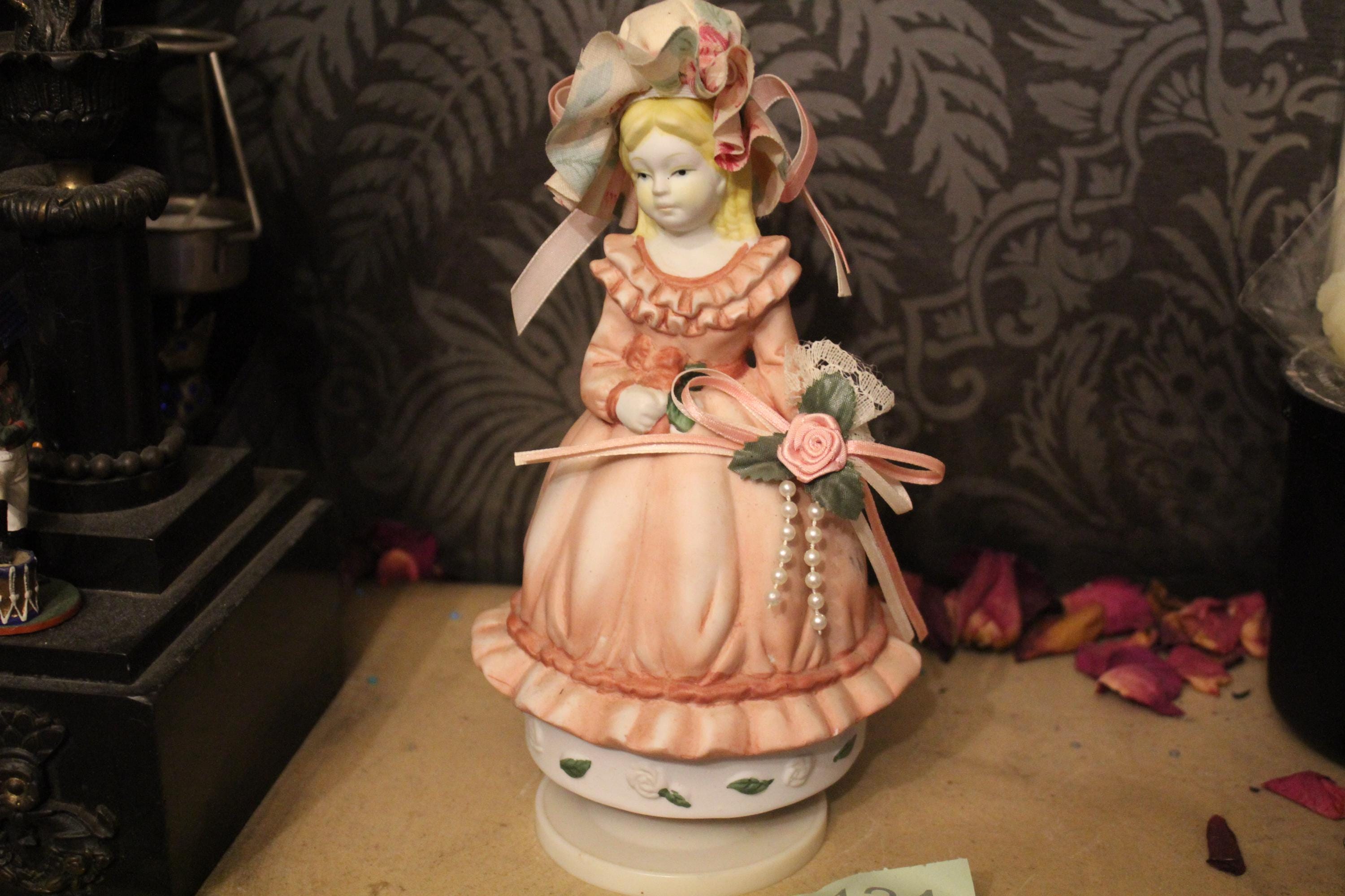 Sankyo musical doll - Etsy 日本