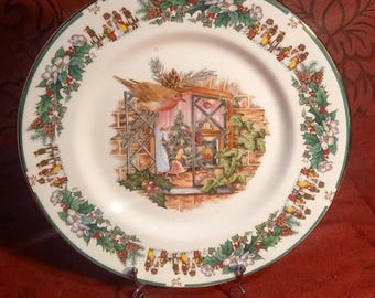 Royal Stafford Winter Christmas Scene christmas tree in the house Dinner Plate