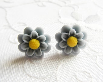 Grey Matte Flower Earrings / Chrysanthemum / Mums / Flower / Post / Stud / Earrings / Flower Studs / Flower Posts
