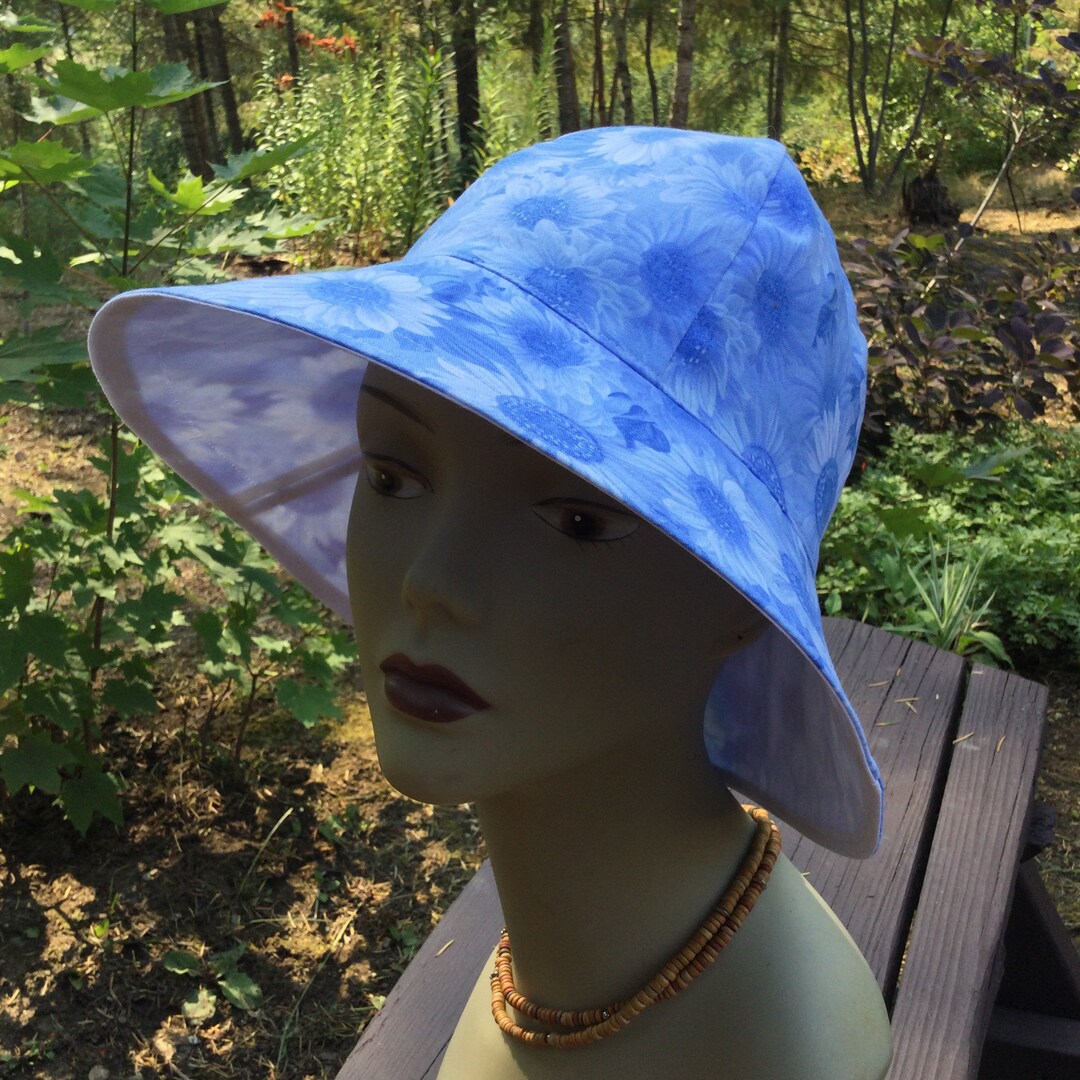 Ladies Sun Hat Floppy Hat White Daisies on Blue Gardening Etsy Canada