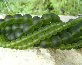 8" 21pcs lime green 10mm dark peridot round sea beach velvet glass beads matte frosted small recycled