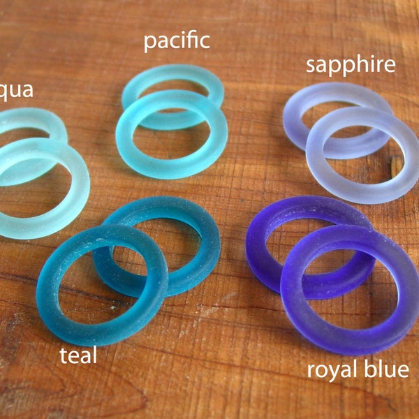 2 / 4 pcs 27mm Seafoam bottle ring donut 27mm sea beach glass bead frosted recycled - Orange swirl /Blue