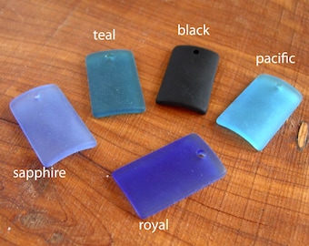 2 / 4 pcs 32mm x 20mm  - Black Teal Pacific Sapphire Blue - curved rectangle sea beach glass pendant beads frosted recycled