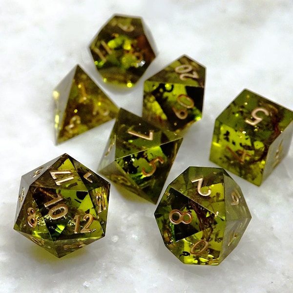 Massy Rock Moss, real moss, green polyhedral sharp edge DnD gem dice, cottagecore, druid, gold flake, natural