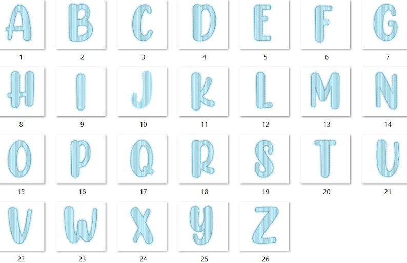 Puede incluir: Un conjunto de 26 letras may&uacute;sculas, de la A a la Z, con rayas verticales en azul claro, cada una sobre un fondo cuadrado blanco. N&uacute;meros del 1 al 26 debajo. Adecuado para proyectos creativos.