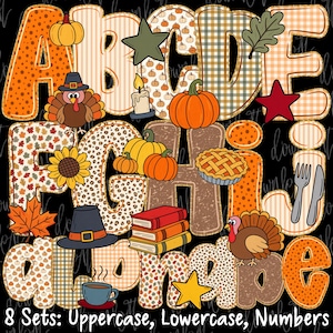 Könnte beinhalten: Eine digitale Alphabet-Grafik mit den Buchstaben A bis J, verziert mit herbstlichen Mustern wie Kürbissen, Karos, Leopardenmuster und Blättern. Enthält einen Truthahn, eine Kerze, einen Kuchen, Bücher und eine Kaffeetasse.