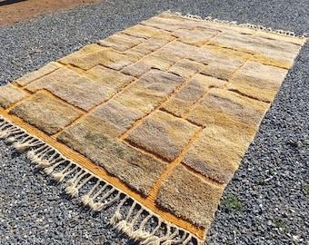 Handmade Beni Mrirt Rug: Moroccan Berber Wool Rug