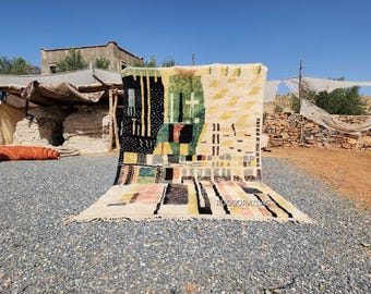 Colorful Berber Moroccan Rug: Handmade Wool Beni Ourain Rug