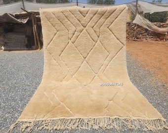 Handmade Beni Mrirt Wool Rug: Natural Beige Moroccan Decor