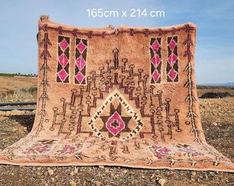 Handmade Pink Beni Mrirt Rug: Moroccan Berber Wool Carpet
