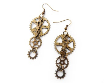 Bronze Steampunk Gear Earrings, Antique Style Cog Jewellery, Bronze Tone Clockwork Earrings, Steampunk Gift, Engineer Gift, Mechanic Gift