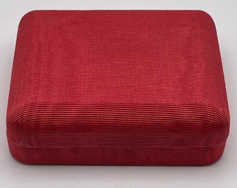 gift jewelry presentation box Vintage Red Linen Style Jewelry Presentation Box