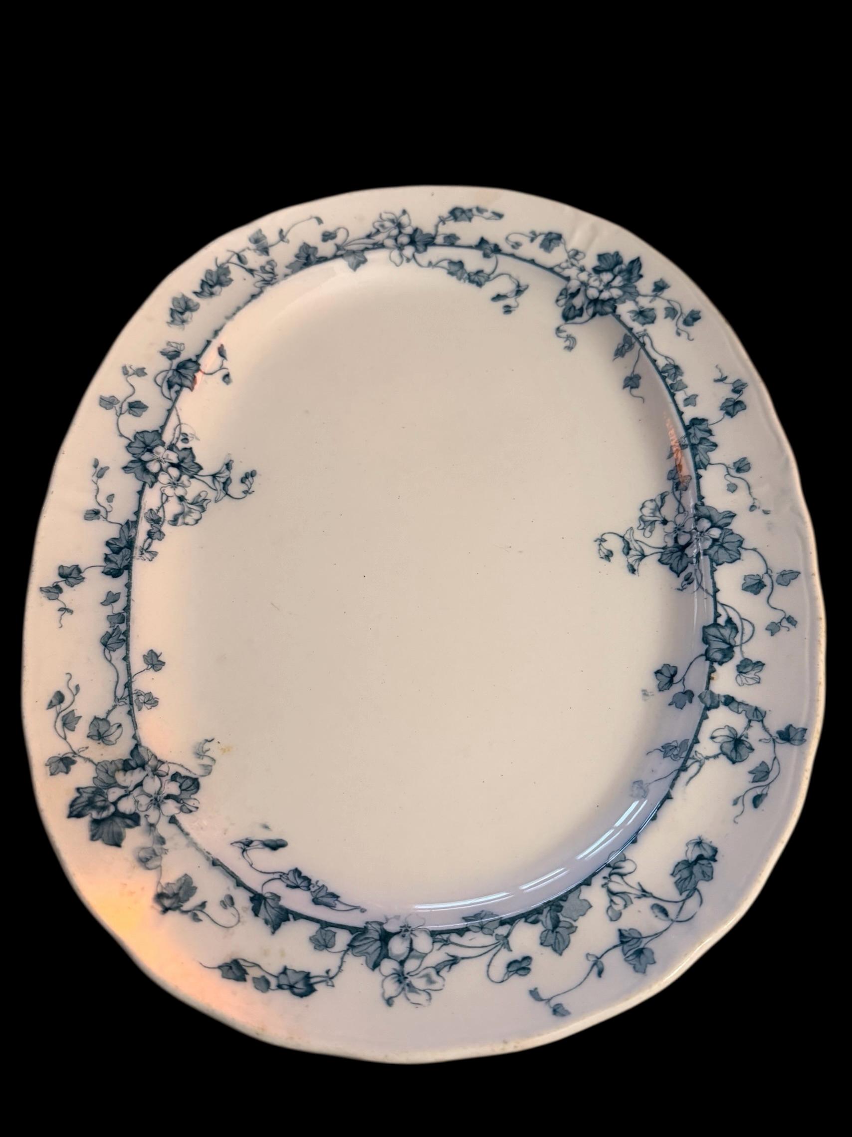 アンティークブルーフラワープレート Antique Furnival Flow Blue Platter – Wild Rose Floral, England