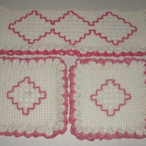 Vintage Oval Tin with Handles. Roses All Over. Crocheted table runner. Crocheted Dresser Scarves. image 3