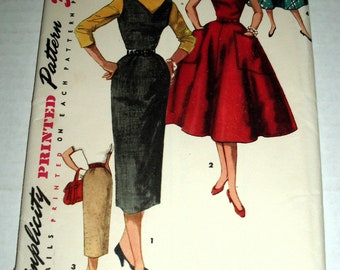 Simplicity Printed Pattern 1235.   Unused, Factory Fold.  Size 12 Misses' One-Piece Dress, Jumper and Skirt.  Simple To Make