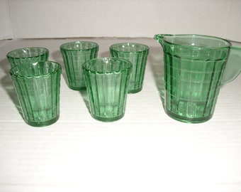 Akro Agate Green Children's Pitcher and 5 Glasses.  Basket Weave