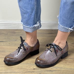 Vintage Hand-Painted Leather Oxford Shoes Wingtip Lace-Up Saddle Shoes 50s/60s Retro Artisanal Footwear - Women’s Unique Colorful Statement