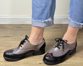 Vintage zweifarbige Leder Oxford Schuhe für Damen - Handbemaltes Schwarz & Grau Artisan Design