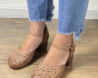 Vintage-Inspired Hollow Laser Cut Mary Janes - Soft Leather Block Heel Shoes (4cm) - Retro Women’s Elegant Footwear
