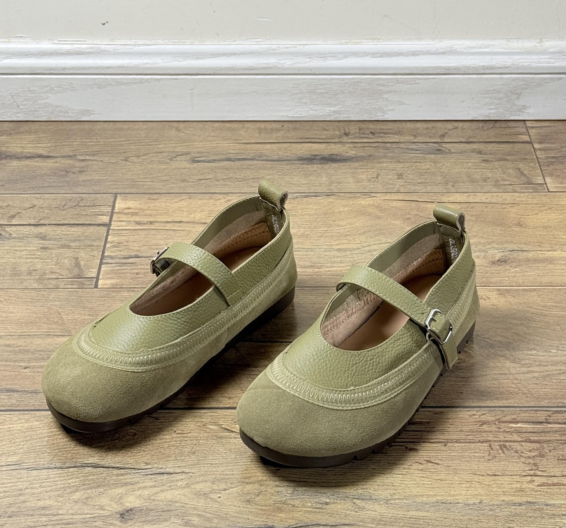 Wavlynn Nouvelles Green Retro Buckle Flats Soft Cowhide Leather Everyday Mary Jane Shoes main image 1