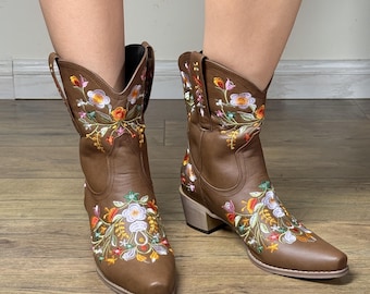 Vegan Leather Cowboy Boots: Embroidered Brown Western Cowgirl Boots