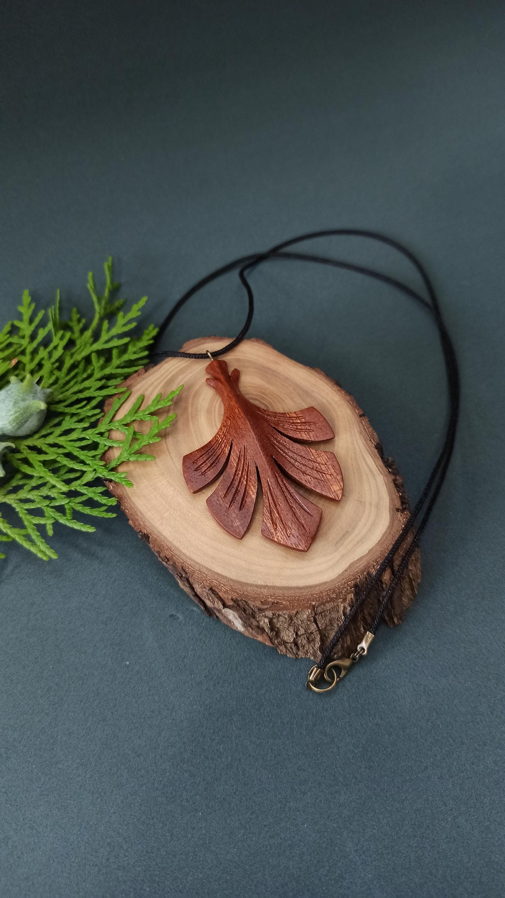 Wooden Handmade Pendant Leaf, Sapele, Customization - Thumbnail 7