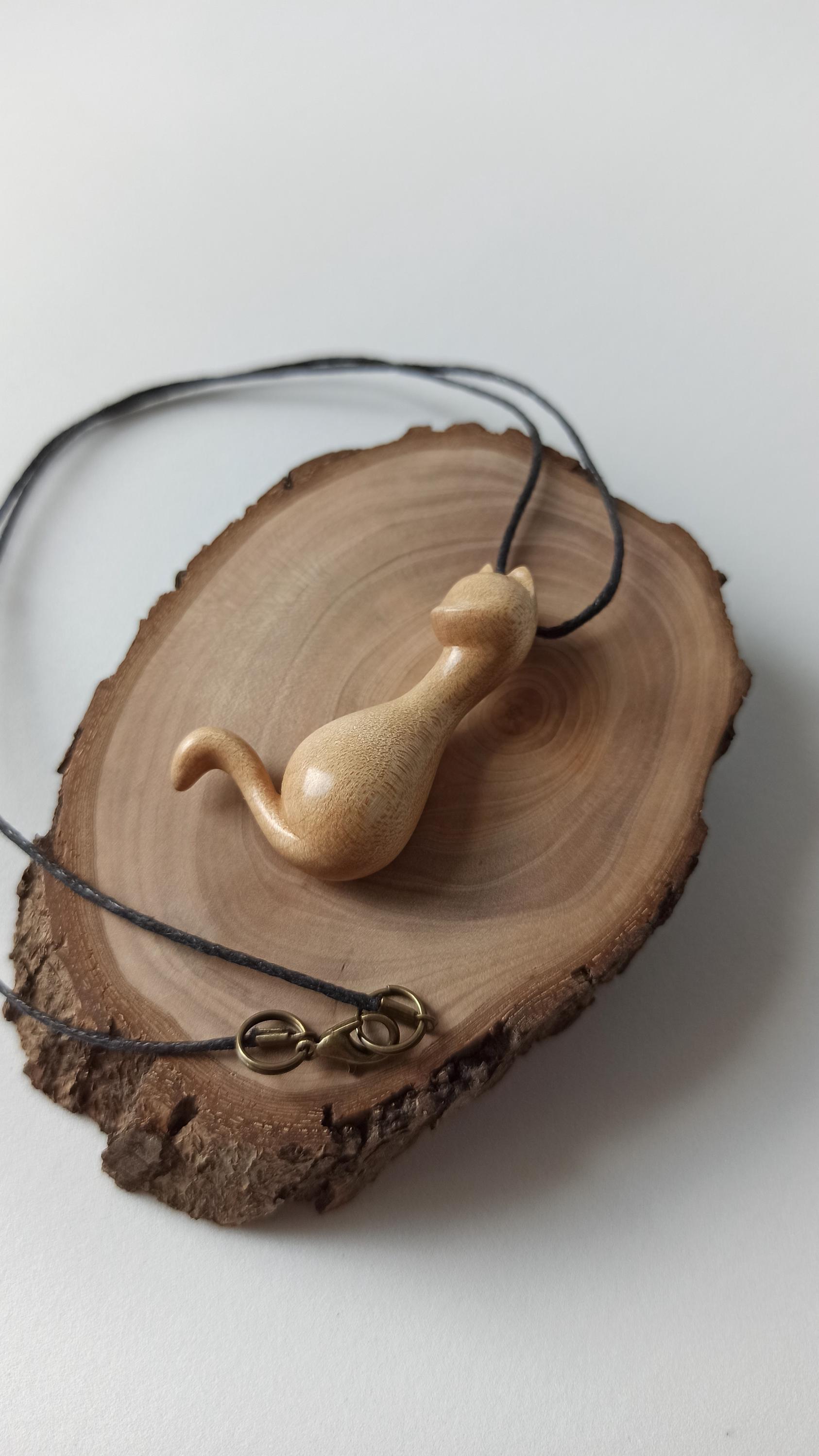 Handmade Wooden Pendant Cat, Maple, Bog oak, Customization - Thumbnail 2