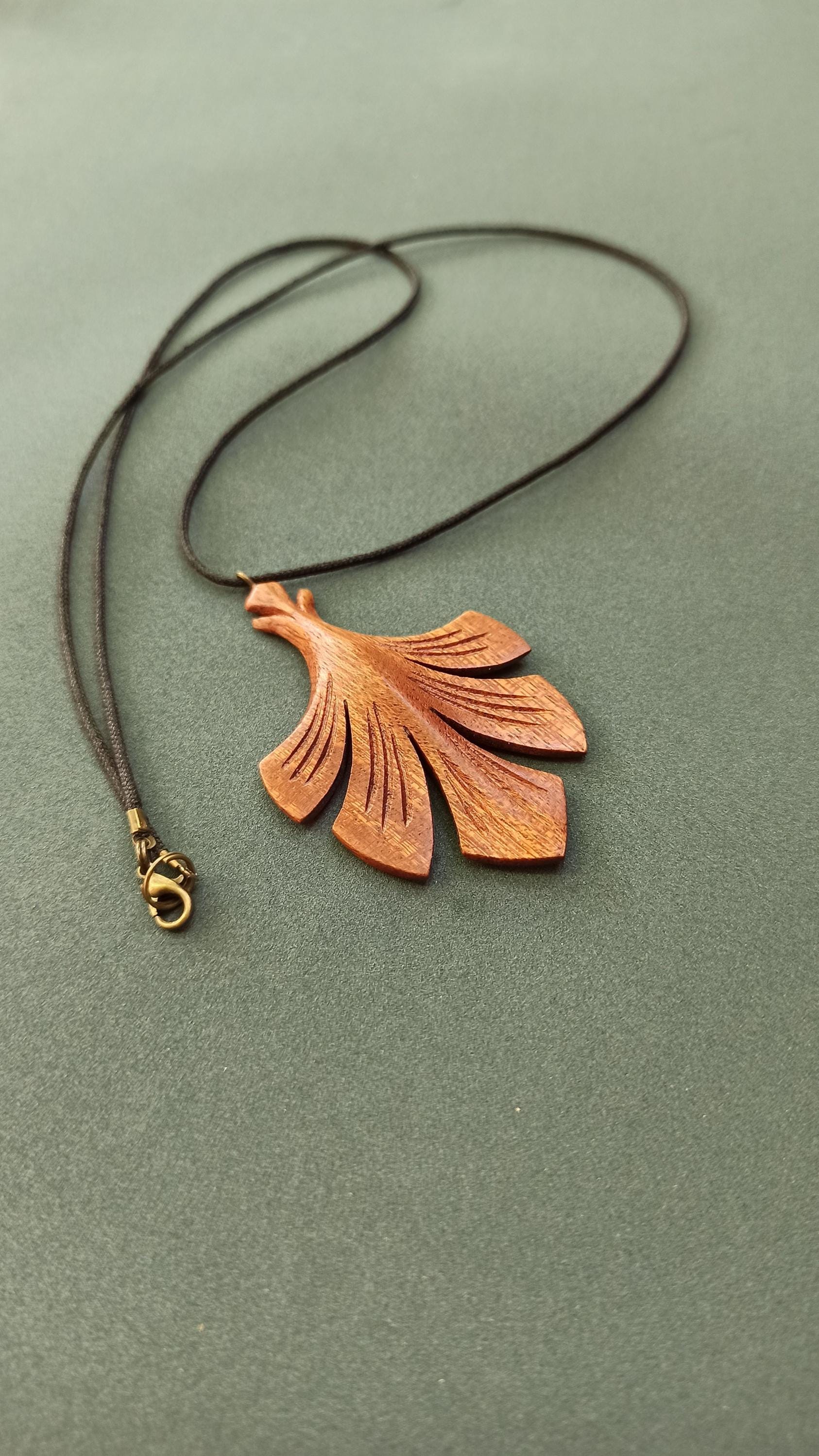 Wooden Handmade Pendant Leaf, Sapele, Customization - Thumbnail 2