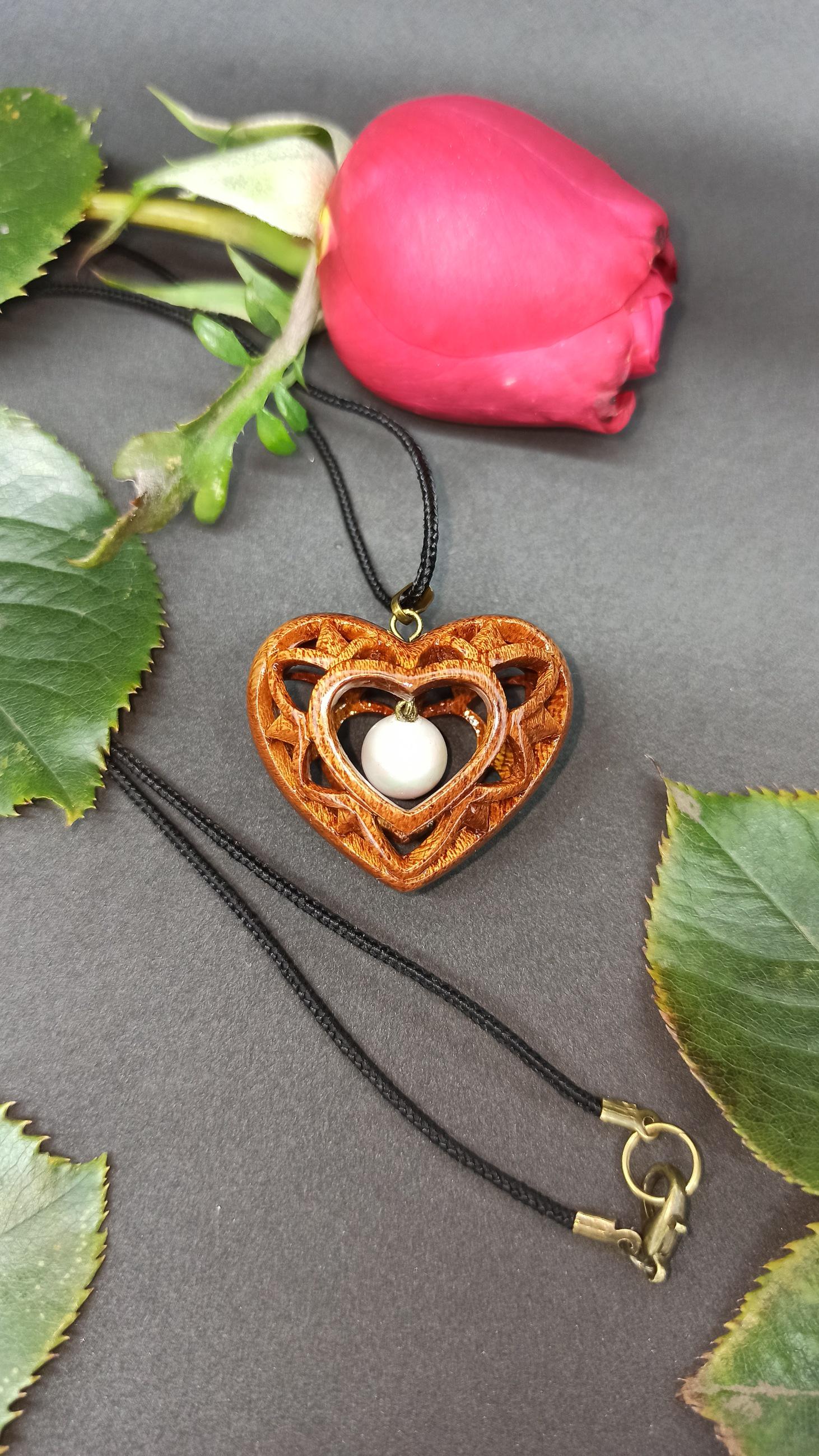 Carved Sapele Wood Heart Necklace with Pearl, Openwork Mahogany Pendant, Romantic Anniversary Gift for Her - Thumbnail 3