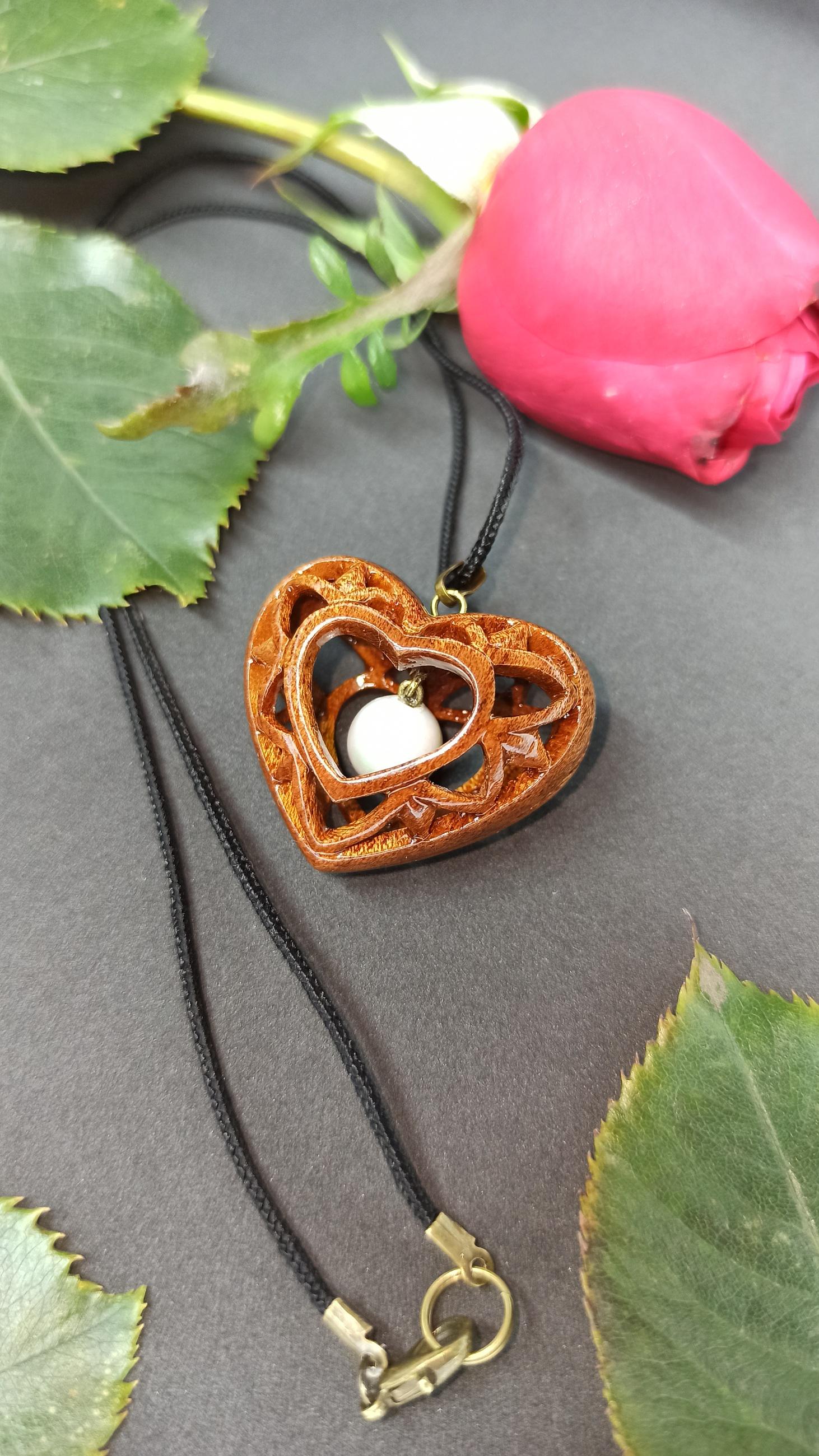 Carved Sapele Wood Heart Necklace with Pearl, Openwork Mahogany Pendant, Romantic Anniversary Gift for Her - Thumbnail 2